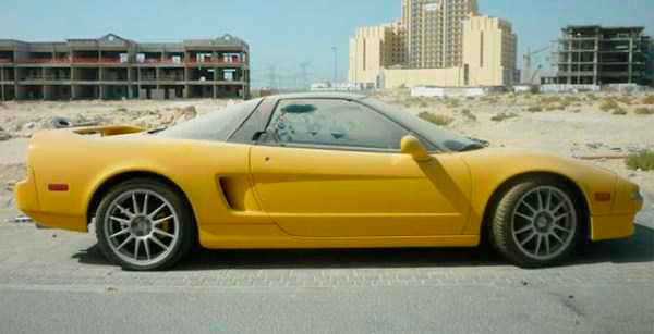 Coches abandonados Dubai Honda NSX