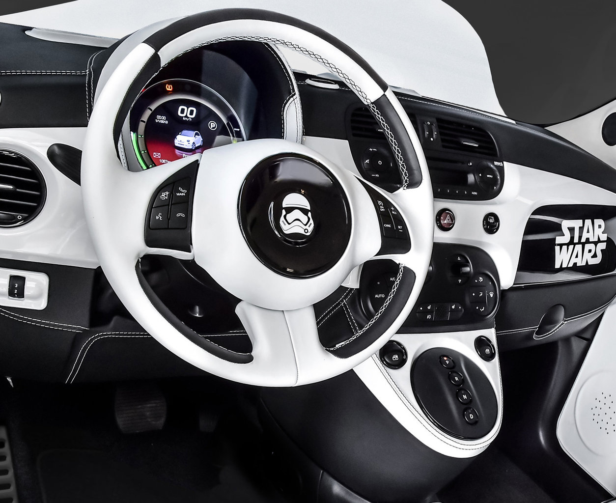 Fiat 500 Star Wars Stormtrooper 6