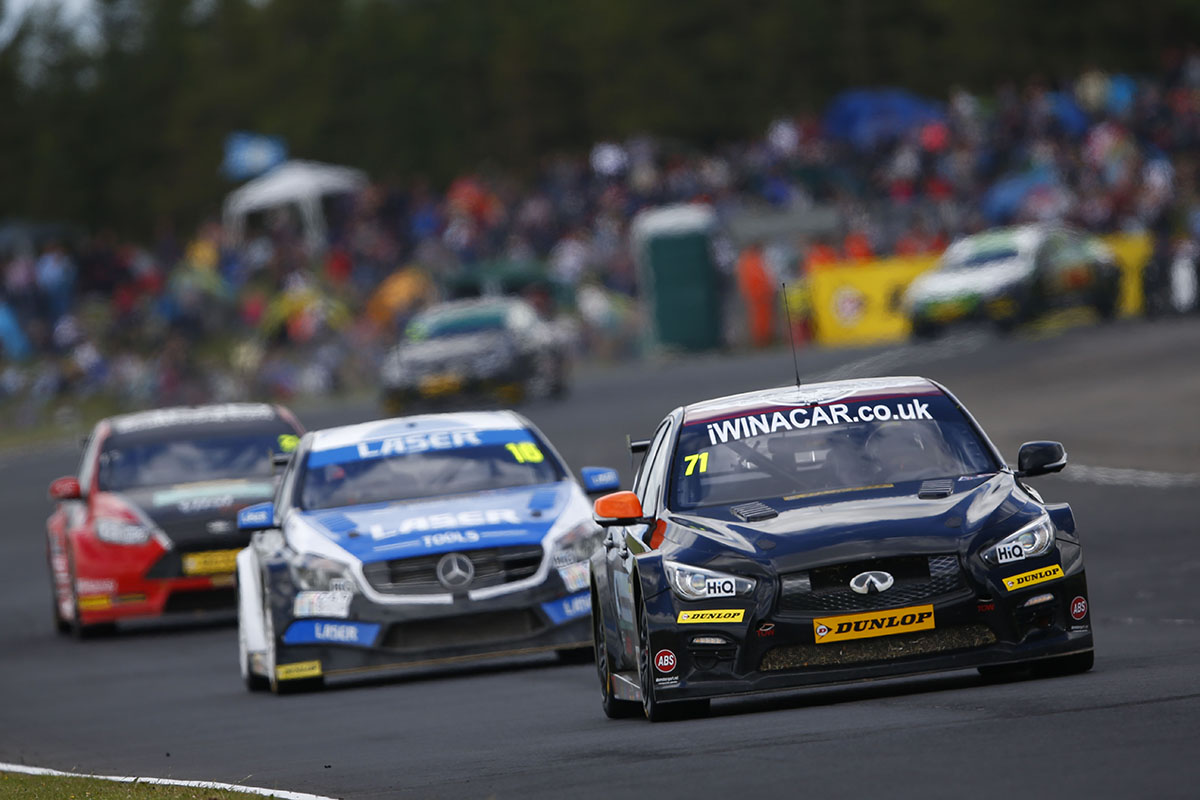 Infiniti Q50 BTCC QUADIS