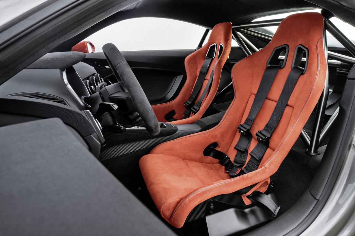 Audi_TT_Clubsport_Turbo_Concept_interior