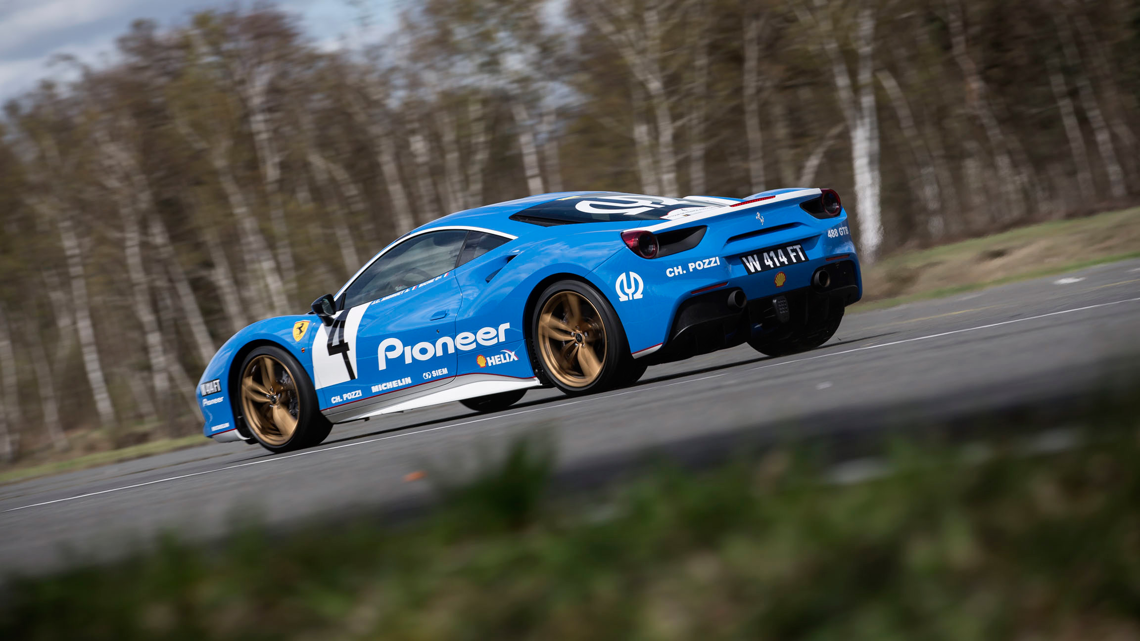 Nuevo Ferrari 488 GTB Rally Tailor Made 5