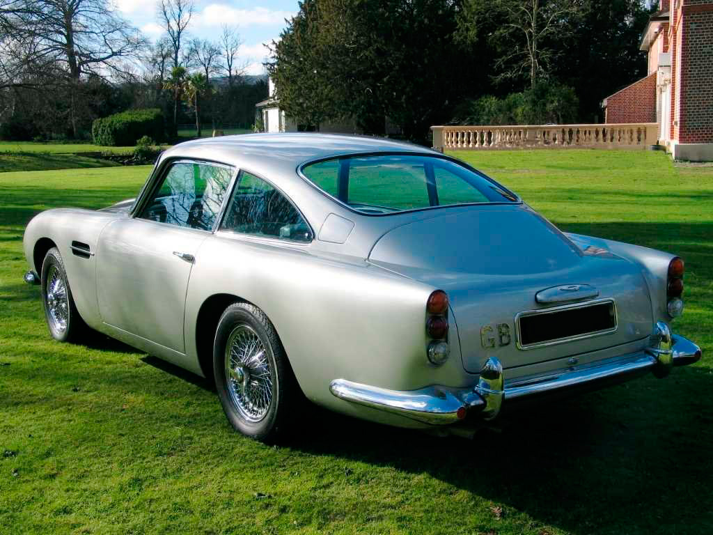 Coches de Jamiroquai Aston Martin DB5 Trasera