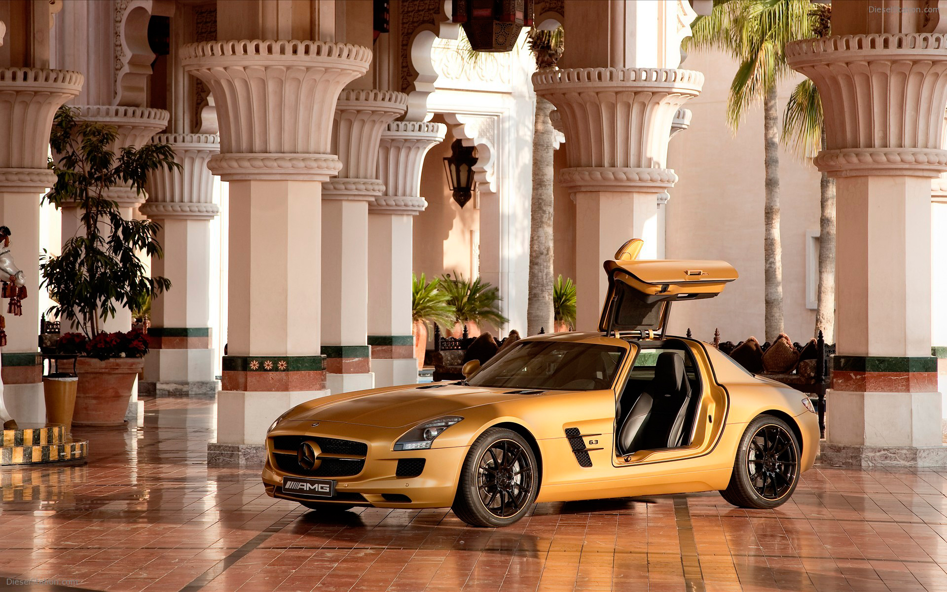 Mercedes-Benz-SLS-AMG-Desert-Gold