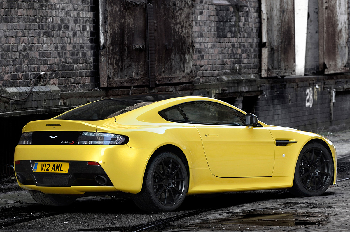 Aston Martin Vantage S 2016