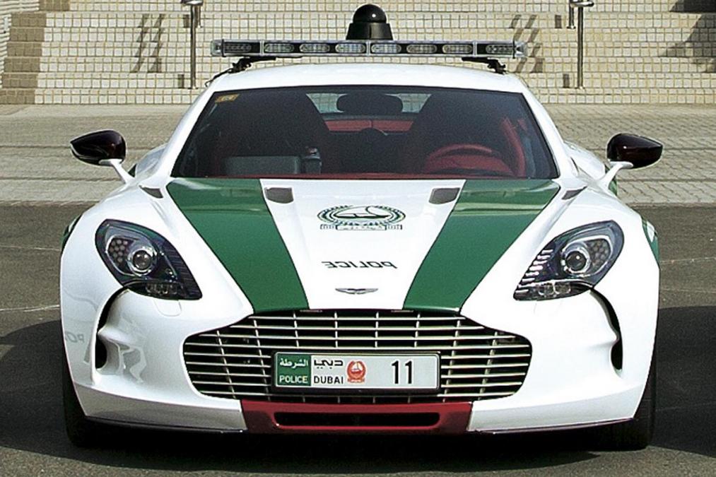 Aston Martin One 77 Policia Dubai