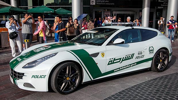 Ferrari FF Policia Dubai