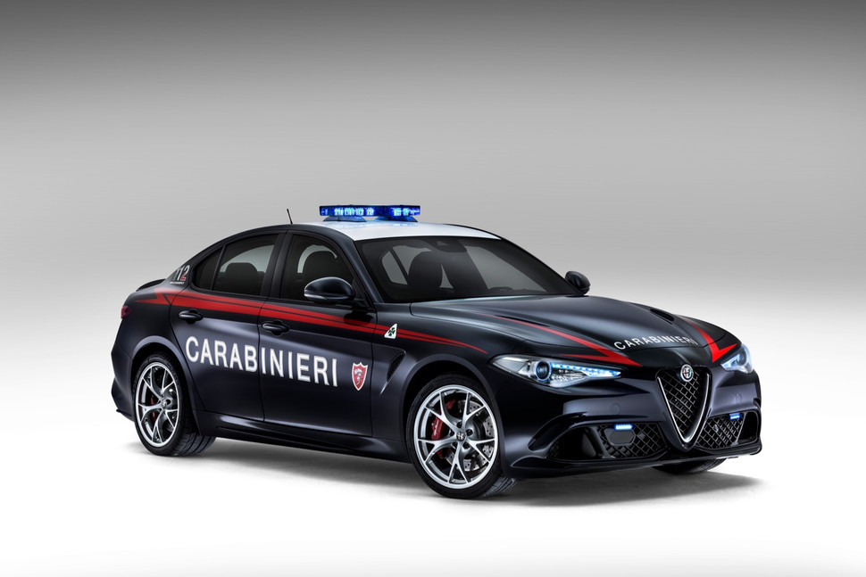 Alfa Romeo Giulia Policia Italia
