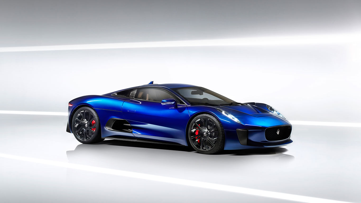 Jaguar CX75 James Bond