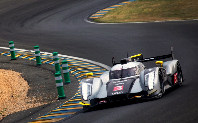 Audi R18 TDI le Mans 2011