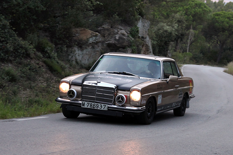 Mercedes QUADIS ClassicTeam Mercedes Benz 250 CE Costa Brava 2015 1