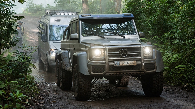  Mercedes Benz Jurassic World