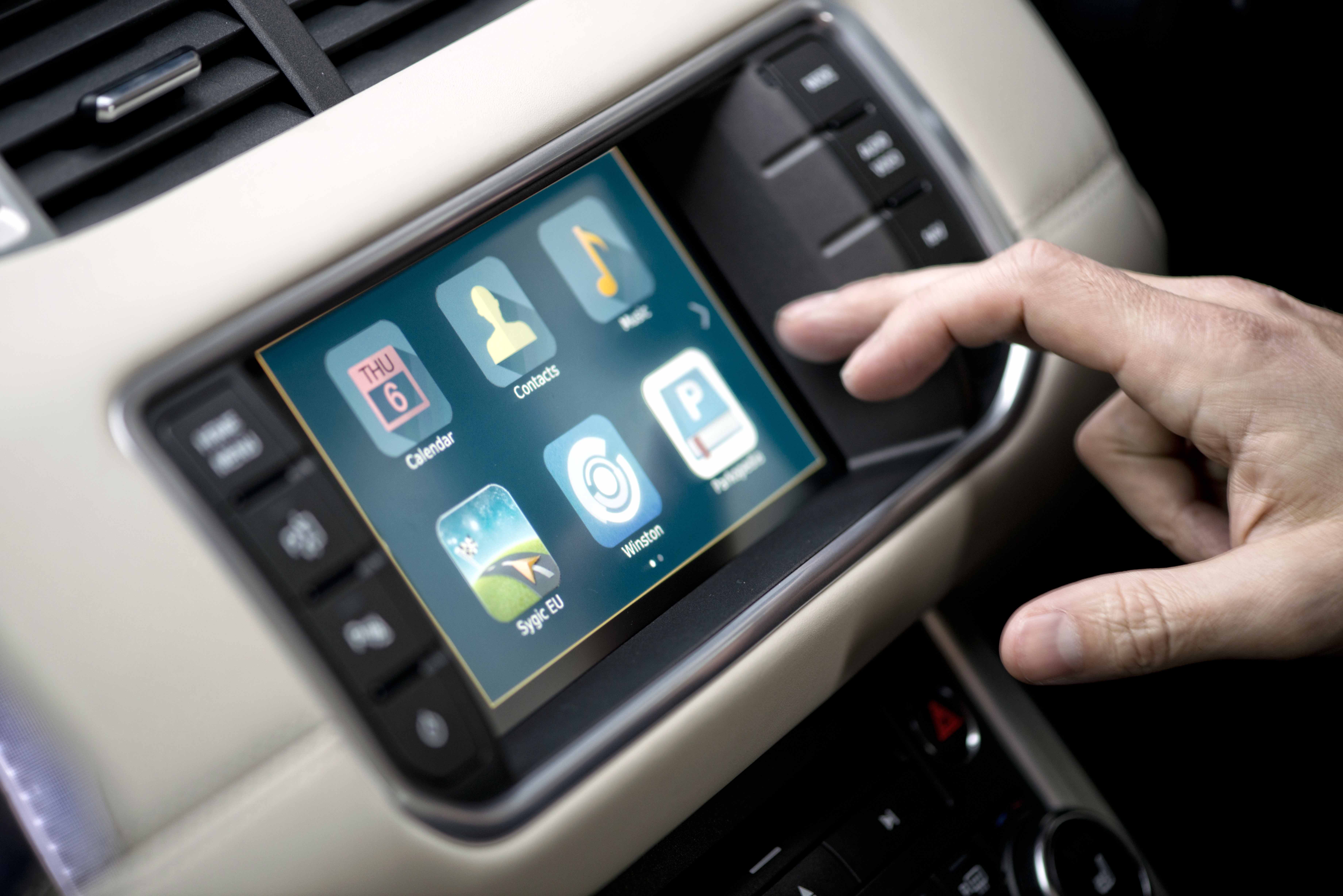 Range Rover Evoque_Tecnología_InControl Apss