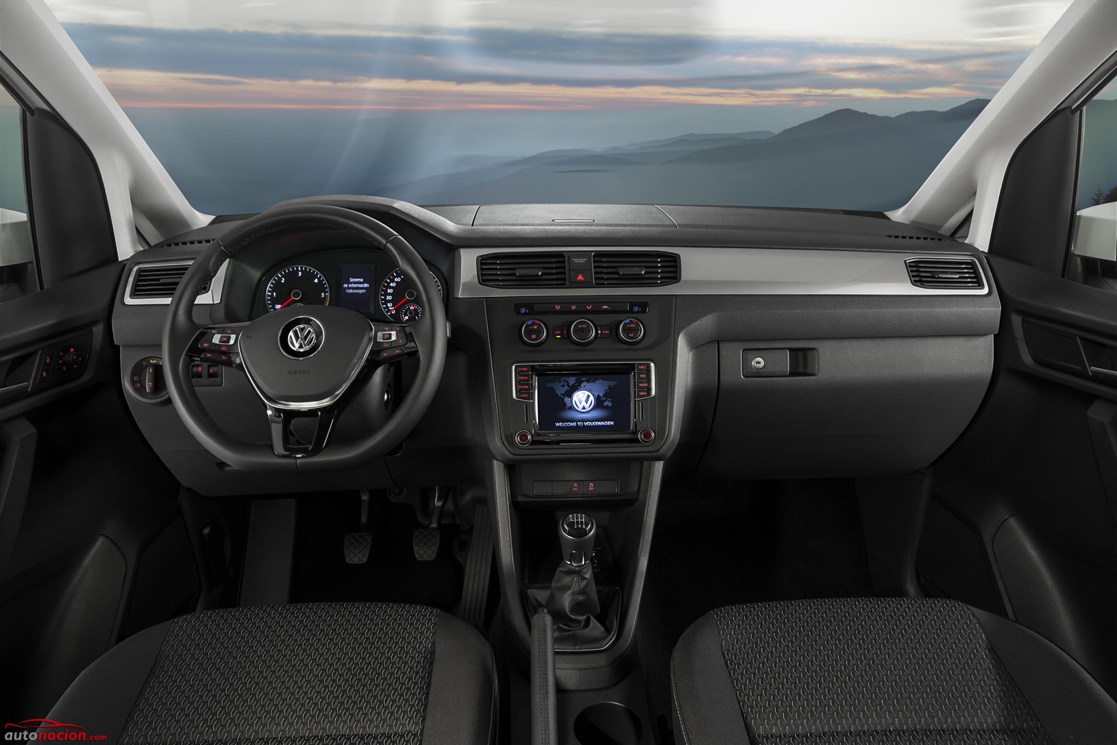 Volkswagen Caddy Outdoor 2016 Interior