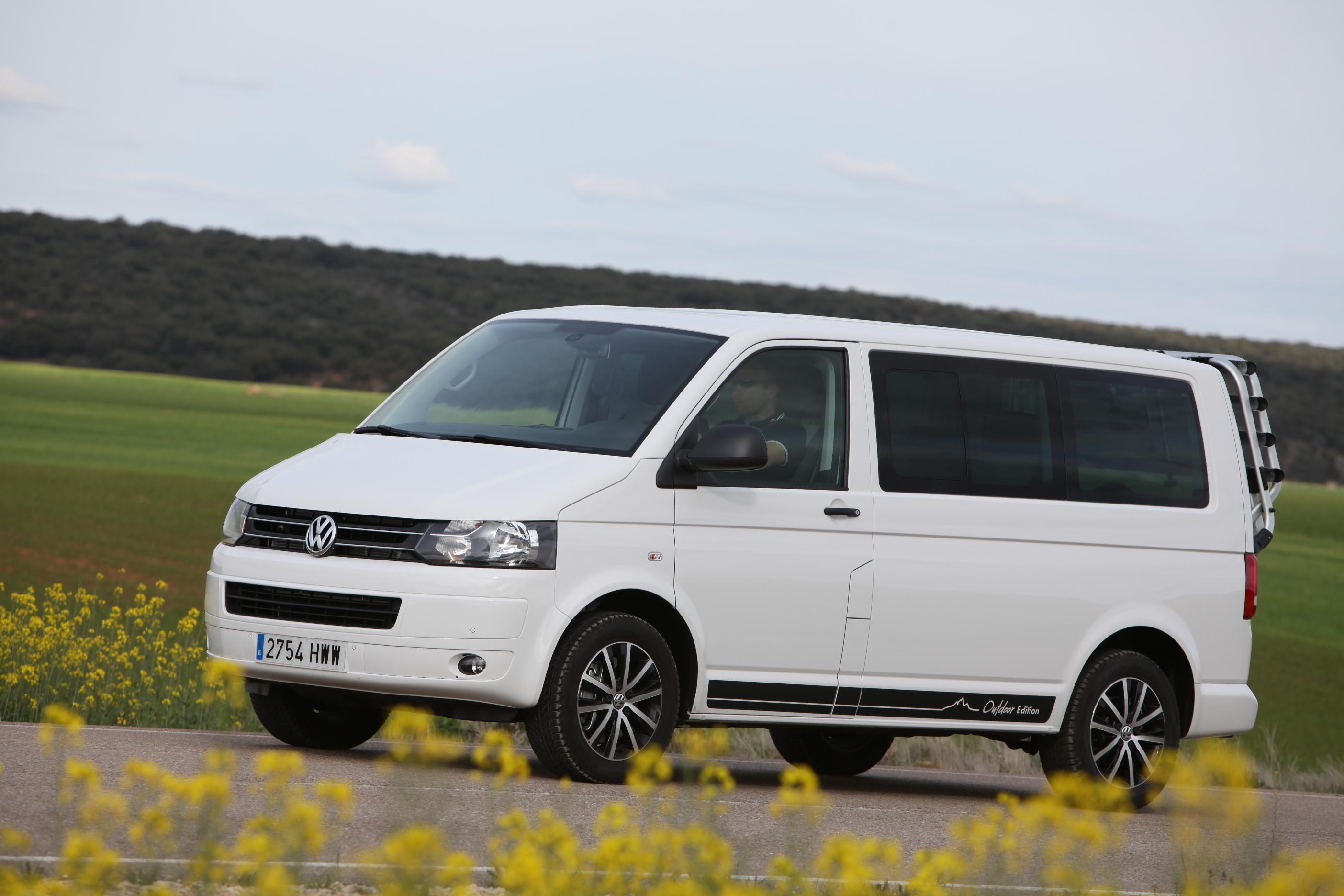 Volkswagen Multivan Outdoor 2016 Frontal