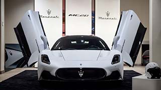 Maserati Barcelona presenta el nuevo MC20 por primera vez en España