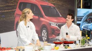 Motor Llansà presenta la "Townstar" con el show-cooking de la chef Amelicious de MasterChef 9