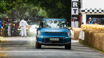 El nuevo SUV eléctrico Kia EV9 deslumbra en el Festival de Velocidad de Goodwood