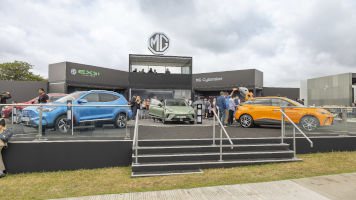 MG presenta tres coches eléctricos de altas prestaciones en Goodwood