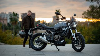 QUADIS Moto Store incorpora Voge y amplía su negocio con motos de combustión