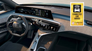 El puesto de conducción del Peugeot E-3008 gana el Connected Car Award 2023