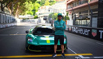 Aston Martin Valhalla debuta en Mónaco con Fernando Alonso al volante
