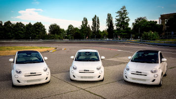 Fiat 500 Hybrid regresa a sus orígenes en la planta de Mirafiori