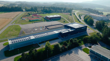 Mercedes-Benz estrena el centro de pruebas de iluminación más avanzado de Europa