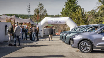 EBRO celebra su primer Eco Rally con toda su gama electrificada