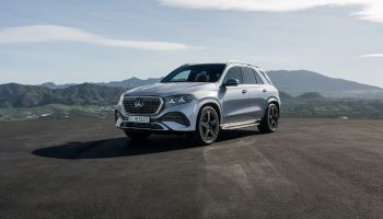 Mercedes-Benz renueva el GLE con más potencia, IA integrada y un salto en confort