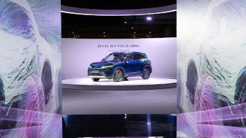 BYD celebra tres años en España con 40.000 unidades matriculadas y el liderazgo en vehículos enchufables