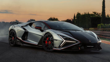 Lamborghini Revuelto SV: híbrido V12 de 1.065 CV en serie limitada de 1.963 unidades